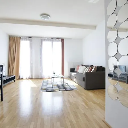 Standard By Hi5 - Kazinczy Street Apartmán Budapešť